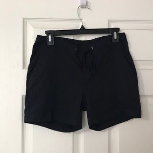 Black Columbia shorts